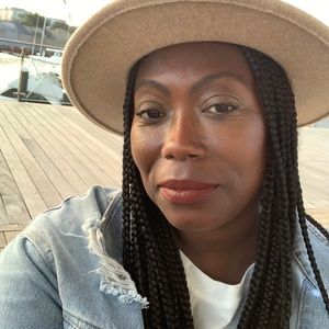 Meet your Posher, Yadira